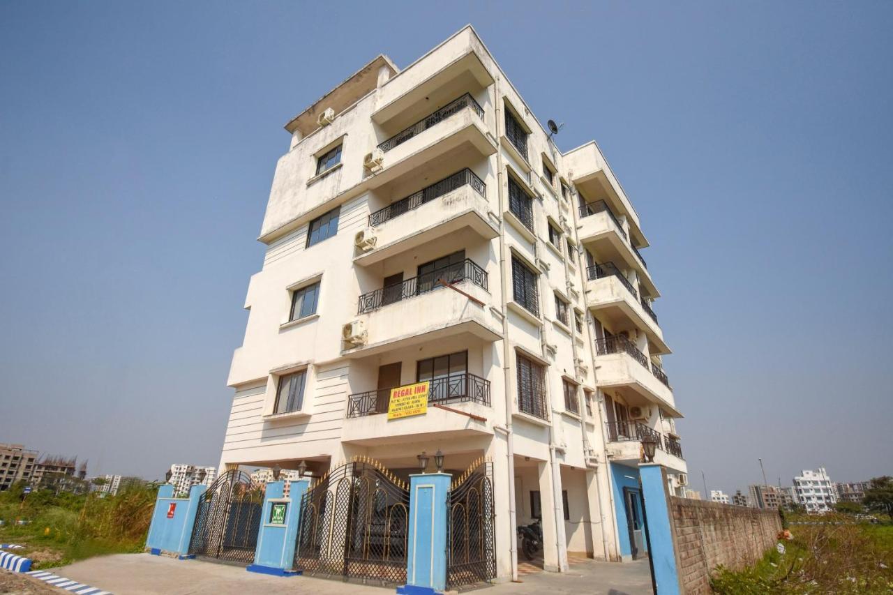 Готель Oyo Flagship 72260 Seema International Gauripur Екстер'єр фото